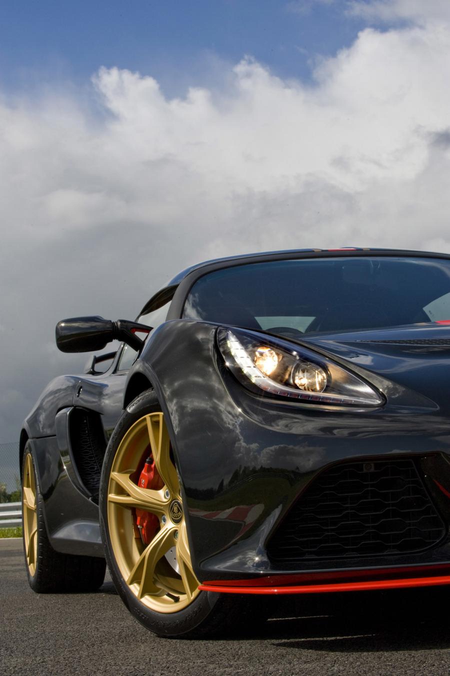  Lotus Exige S LF1 2014 года  (фото 26 из 58)